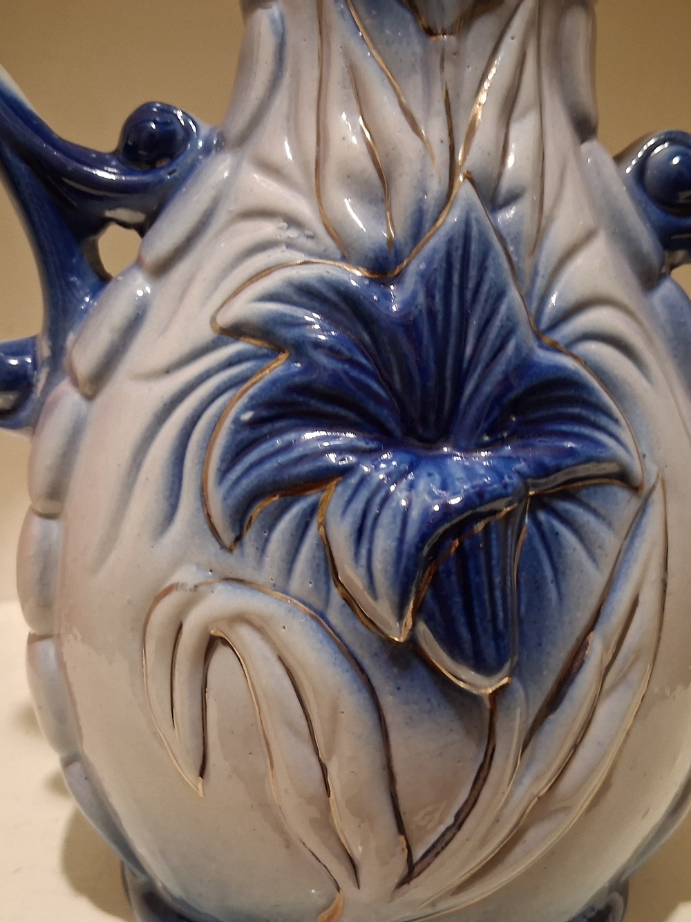 Vintage Lusterware Hand Painted Twin Handled Vase - Picture 4 of 15